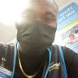 Meet your Posher, Dennis